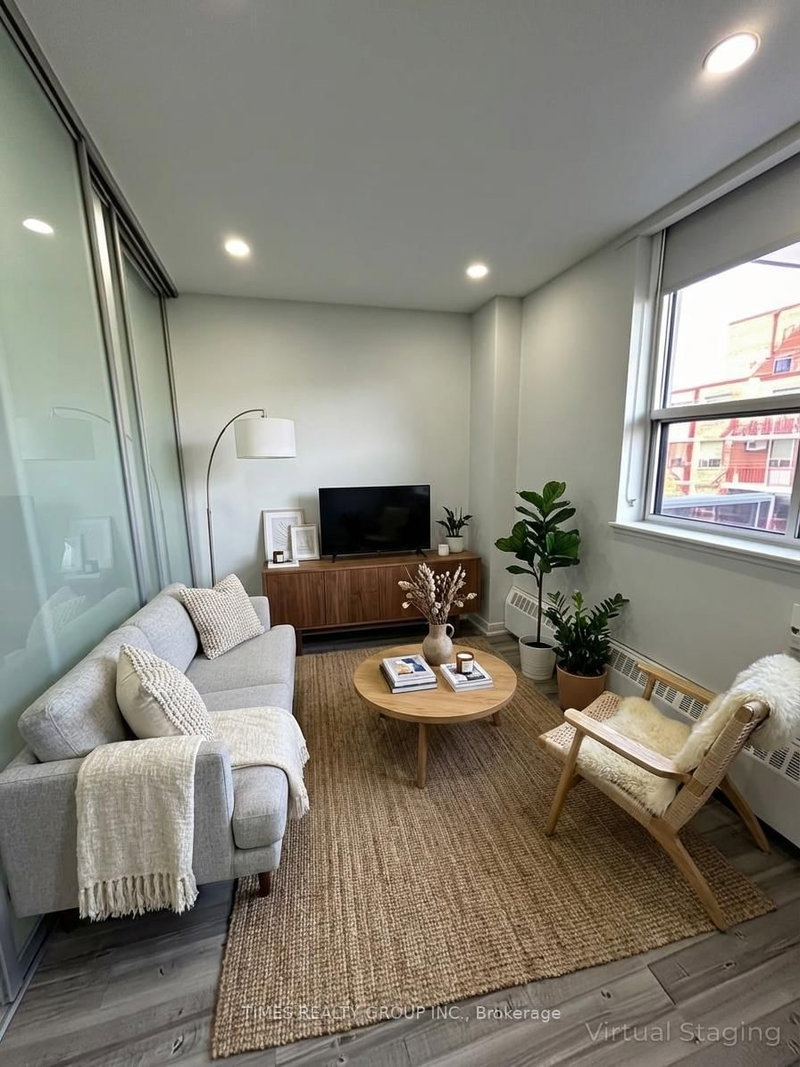home for lease on 306-15 Walmer Road