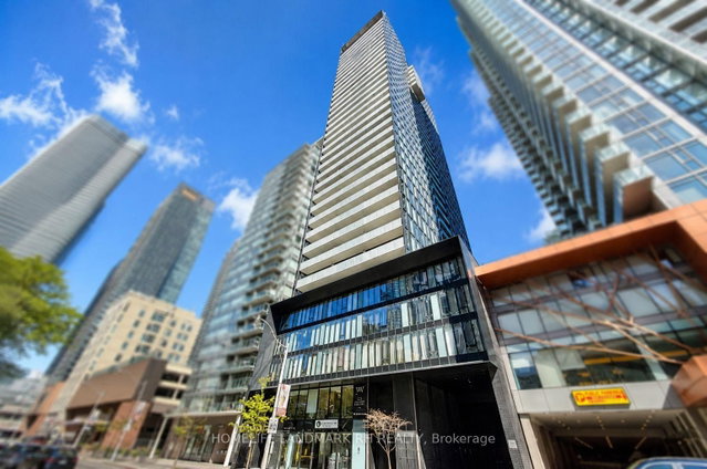 1004 - 28 Wellesley Street E