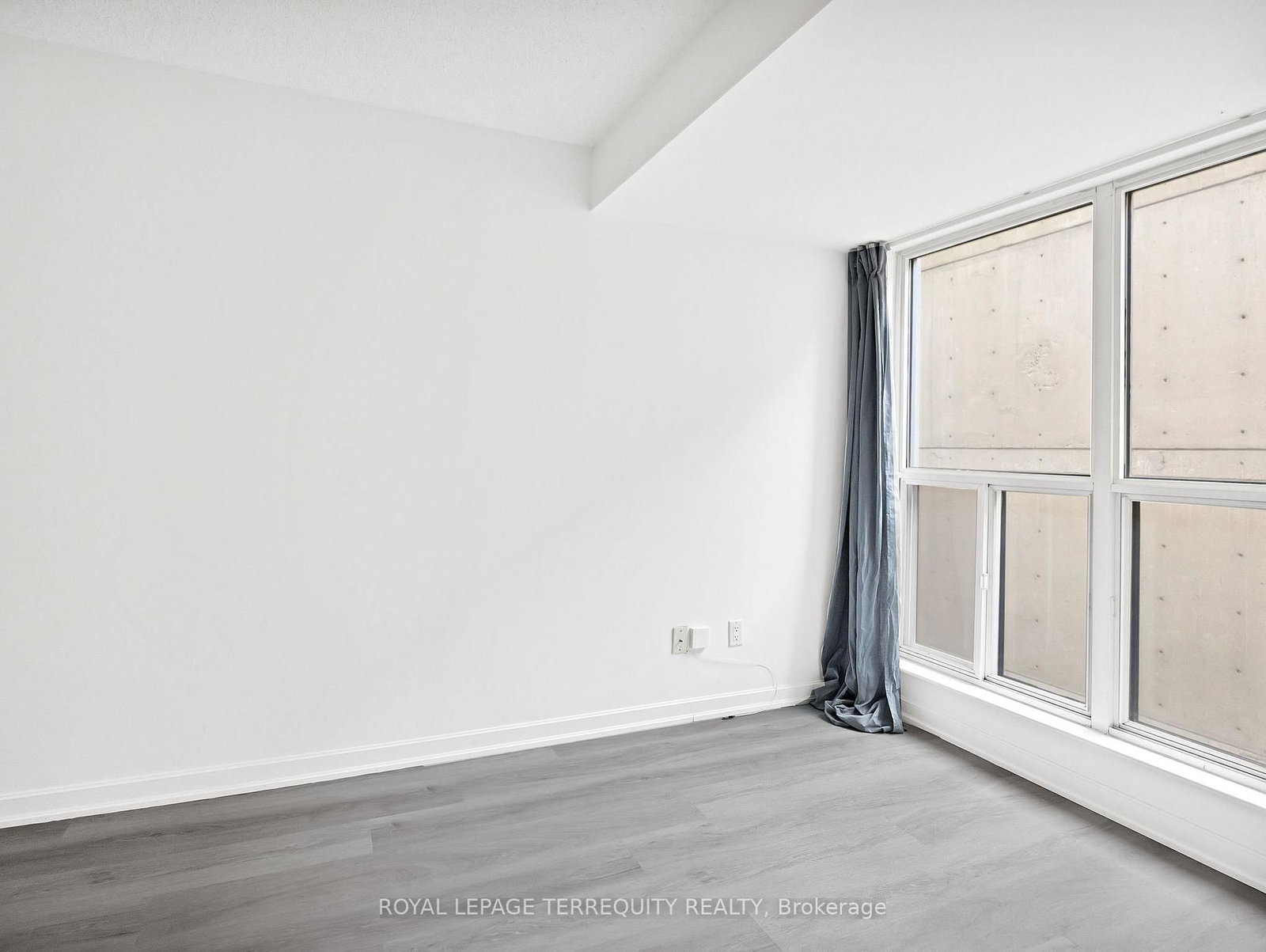 8 Park Road • #1601 • Toronto, ON photo 25