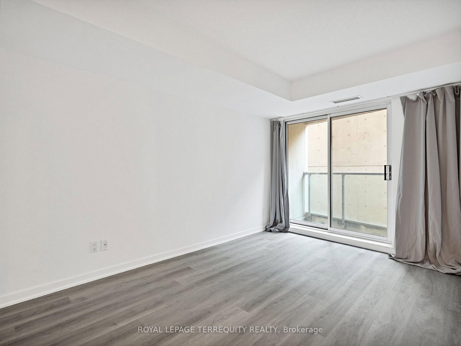 8 Park Road • #1601 • Toronto, ON photo 26
