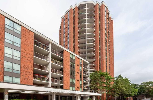 326 - 77 Maitland Place