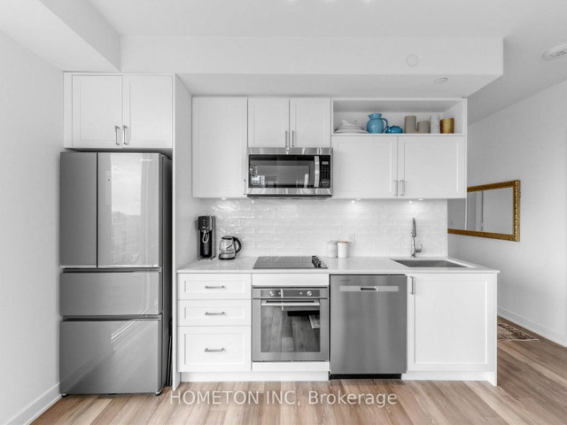 949 - 121 Lower Sherbourne Street