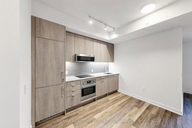701 - 250 Lawrence Avenue W