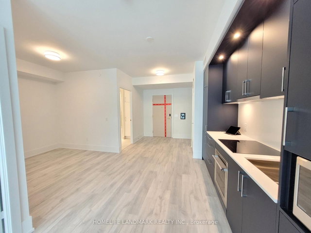 1810 - 480 front Street W