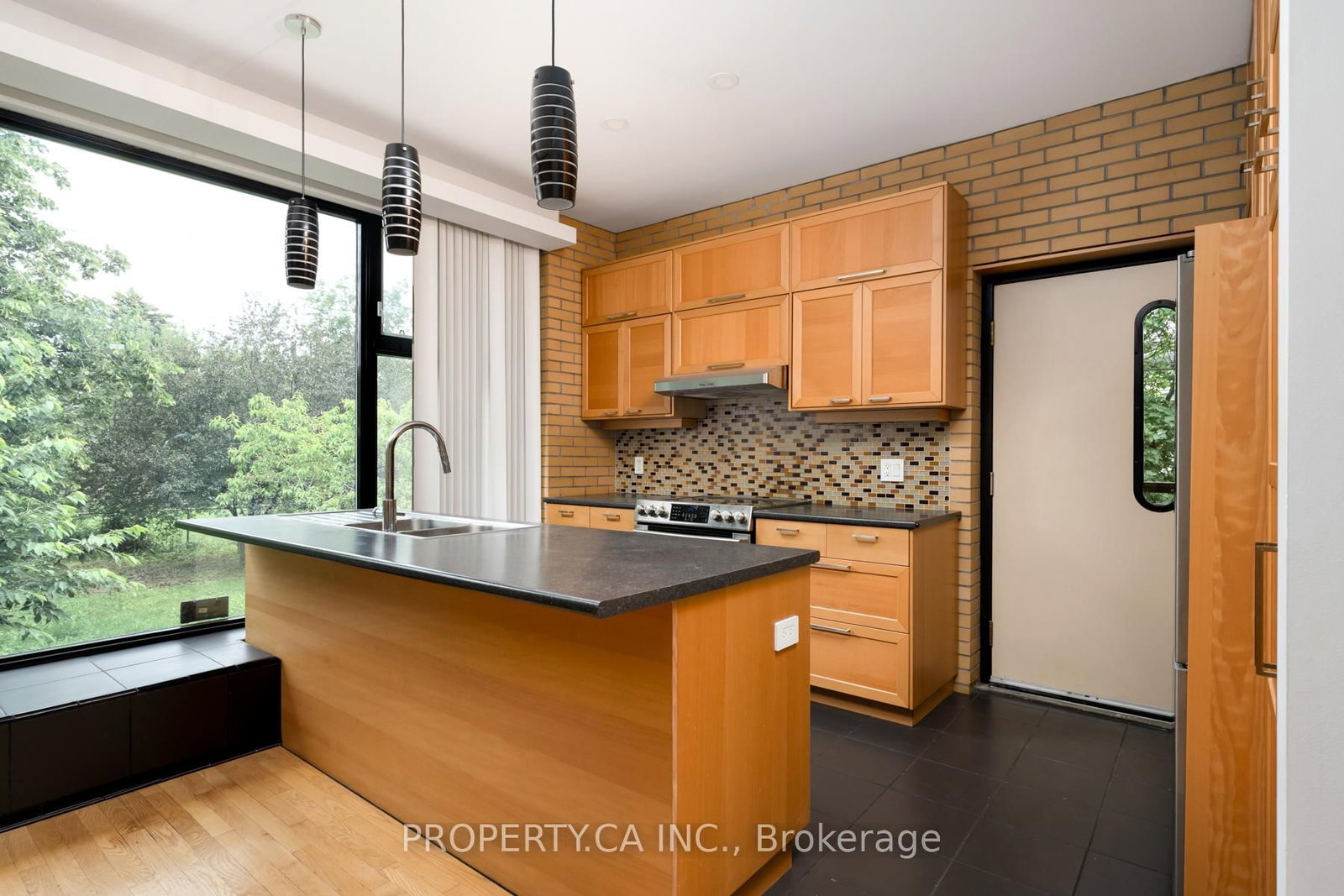 779 Willowdale Avenue, Toronto, ON, photo 2