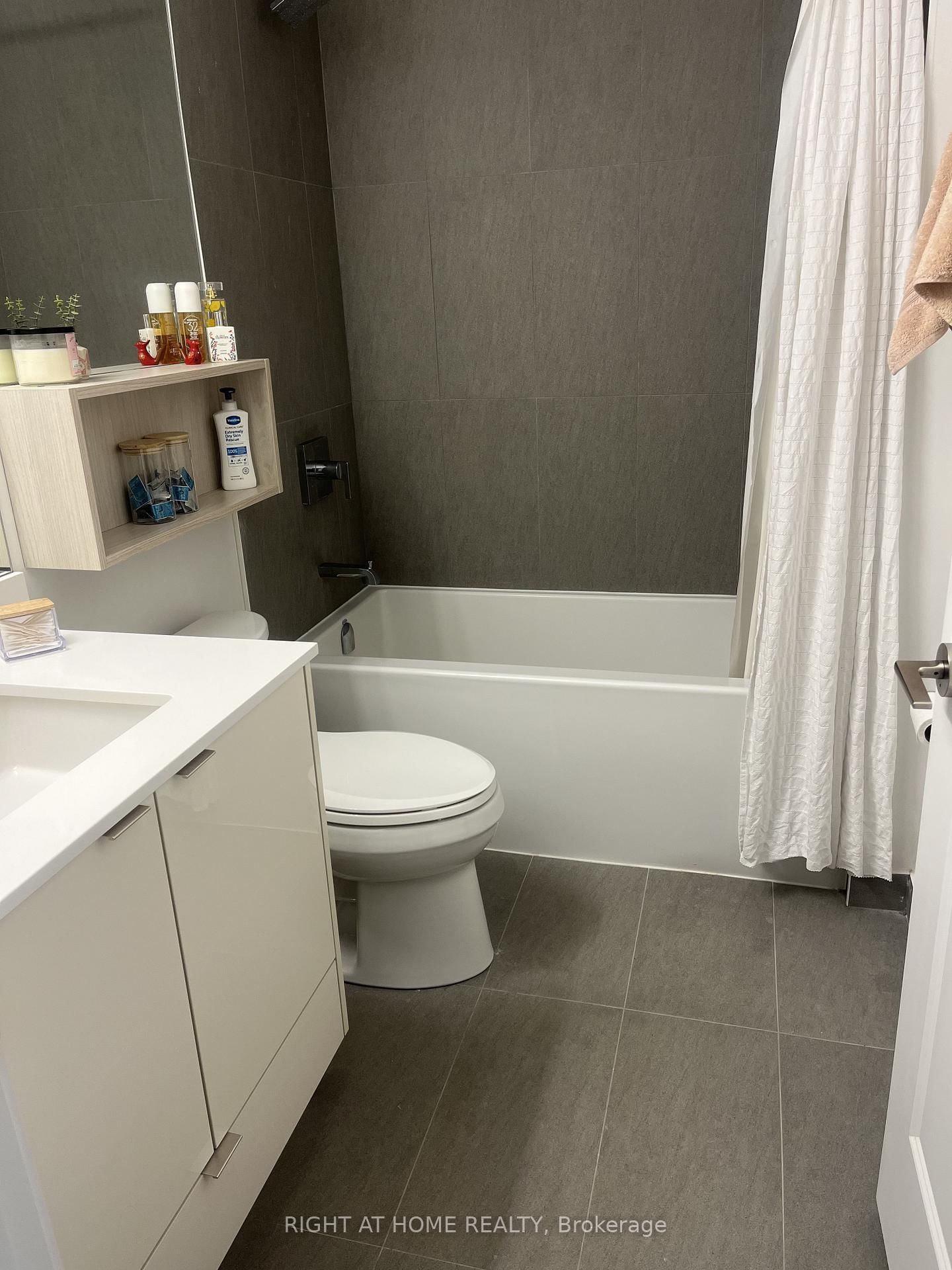 409-100 Dalhousie Street, Toronto, ON, photo 5