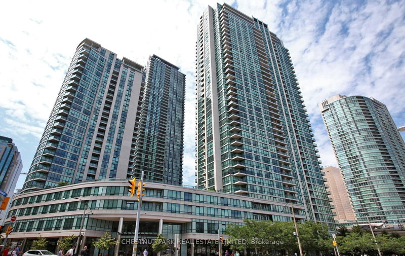 home for lease on 506-12 Yonge Street