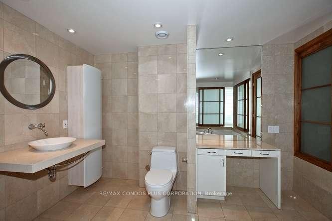 500 Queens Quay W. • #902W • Toronto, ON photo 33