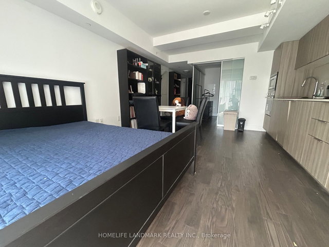 1516 - 955 Bay Street
