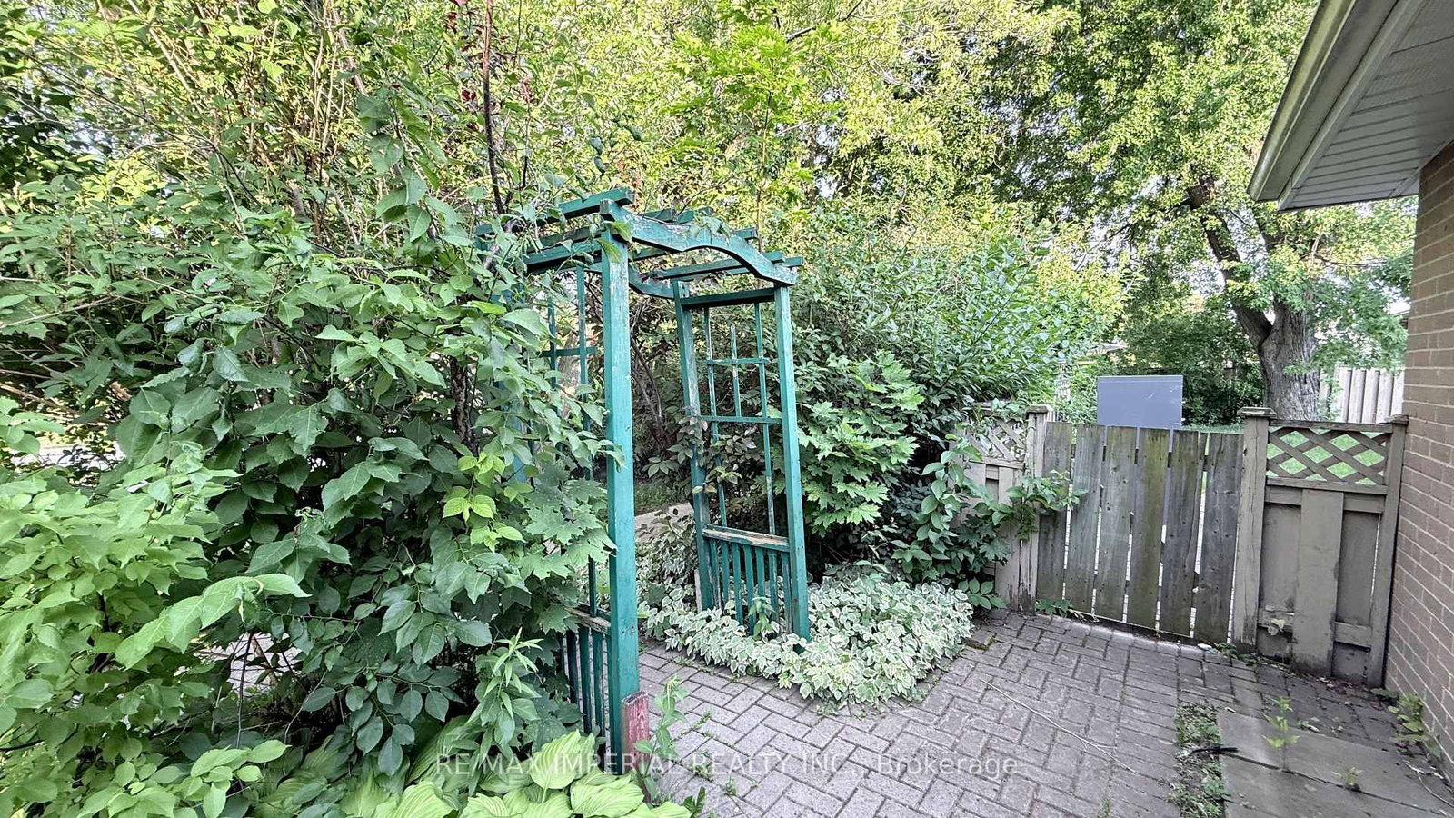 95 Pleasant View Drive, Toronto, ON, photo 3