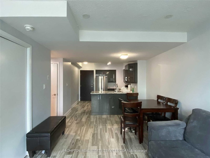 1505 - 410 Queens Quay Way W