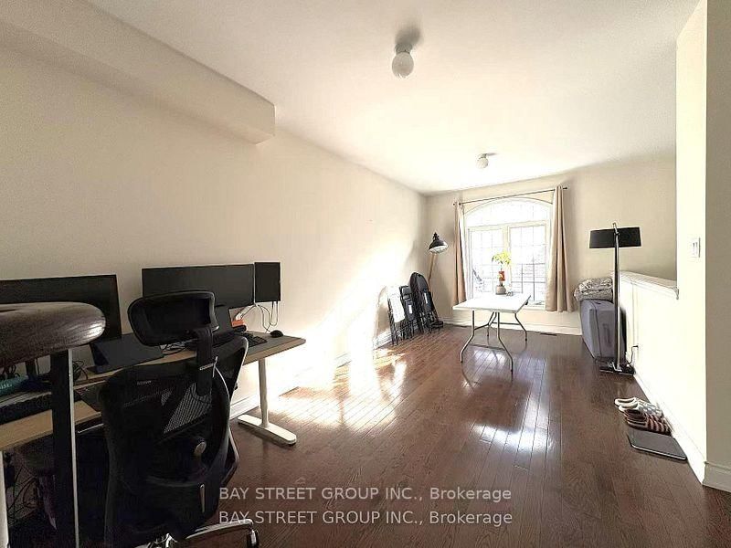 9 Strawflower Mews