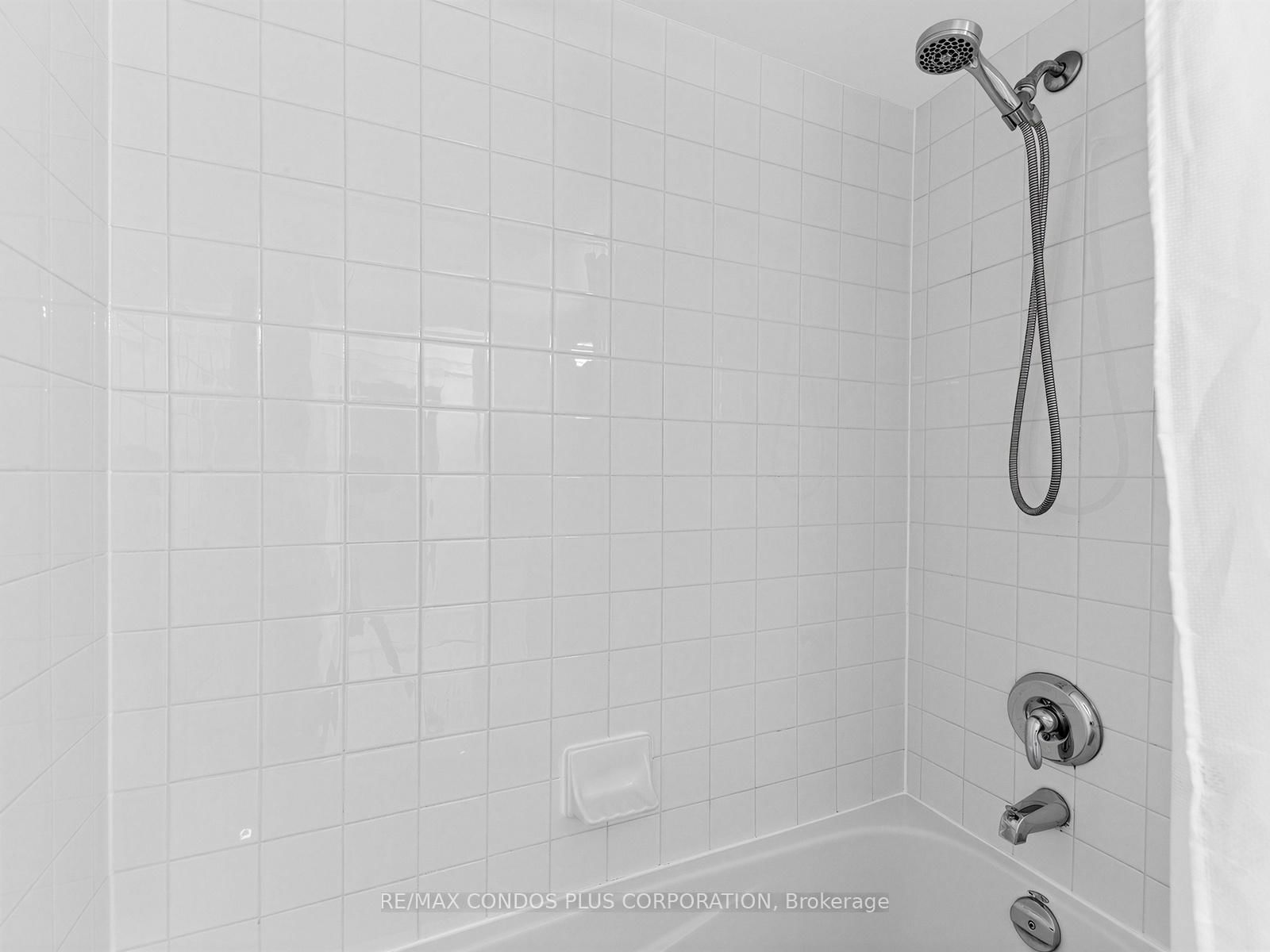 18 Yonge Street • #1012 • Toronto, ON photo 25