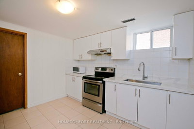Unit Semi basement — 19 Oldborough Circle — photo 3