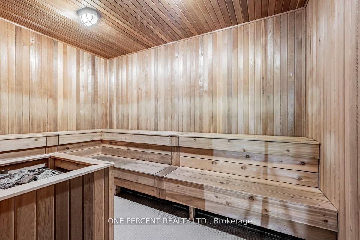 30 Nelson Street • #426 • Toronto, ON photo 16