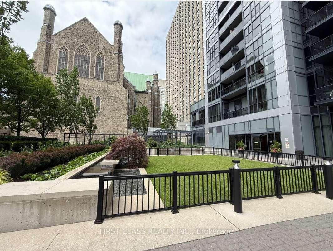 28 Ted Rogers Way • #2502 • Toronto, ON photo 34