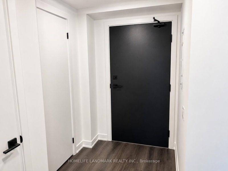 home for lease on 2906-609 Sherbourne Street