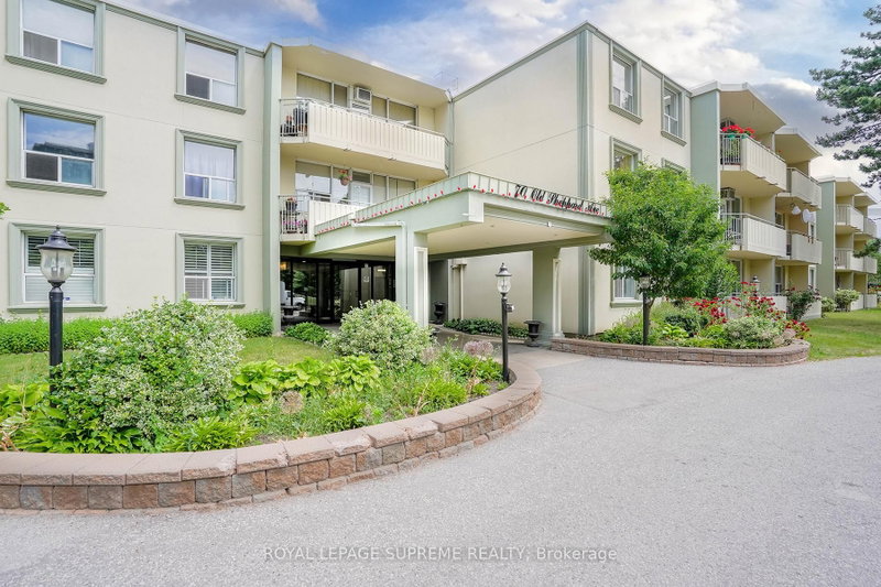 111 - 70 Old Sheppard Avenue