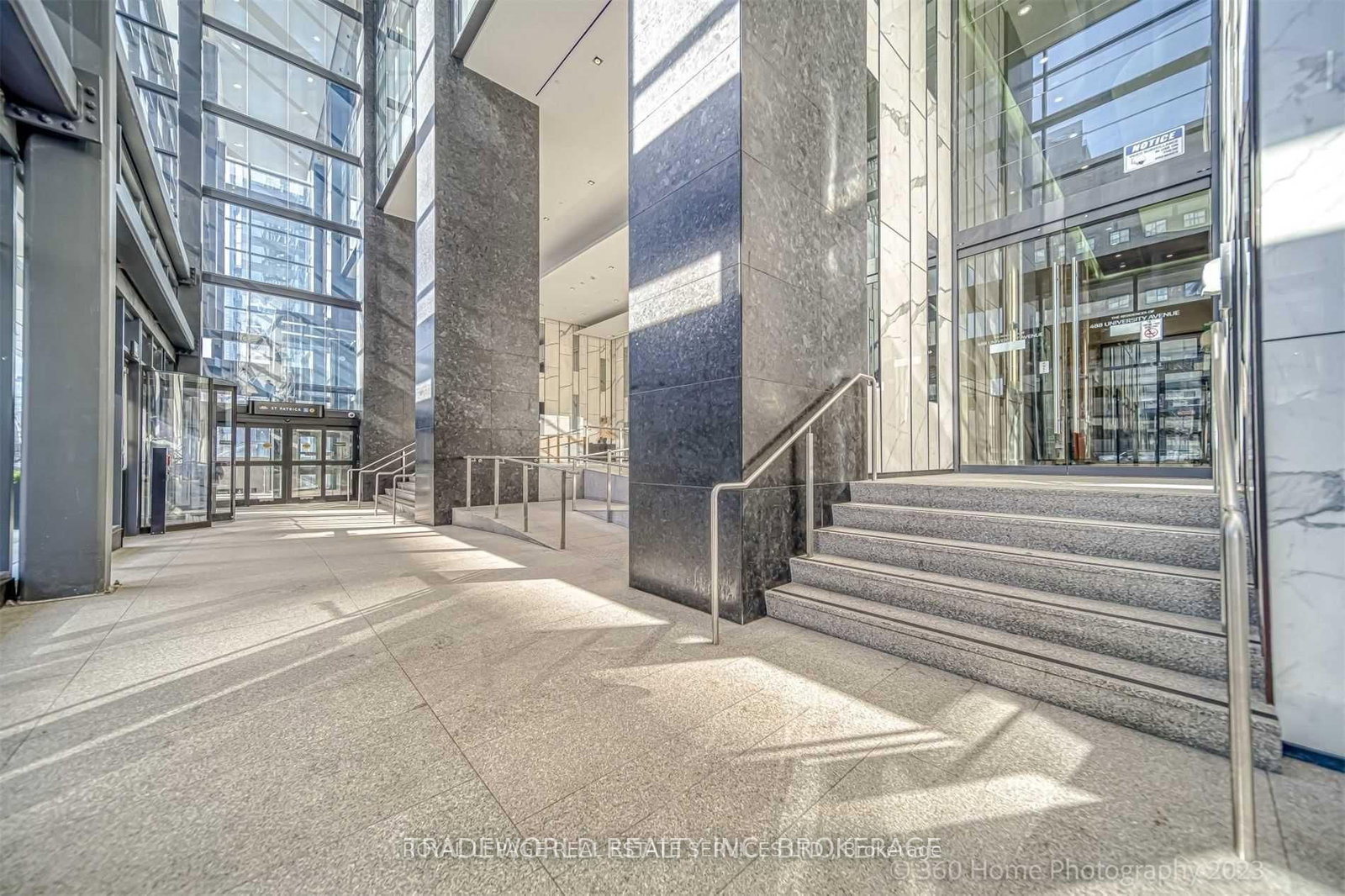 2703 - 488 University Avenue, Toronto 2