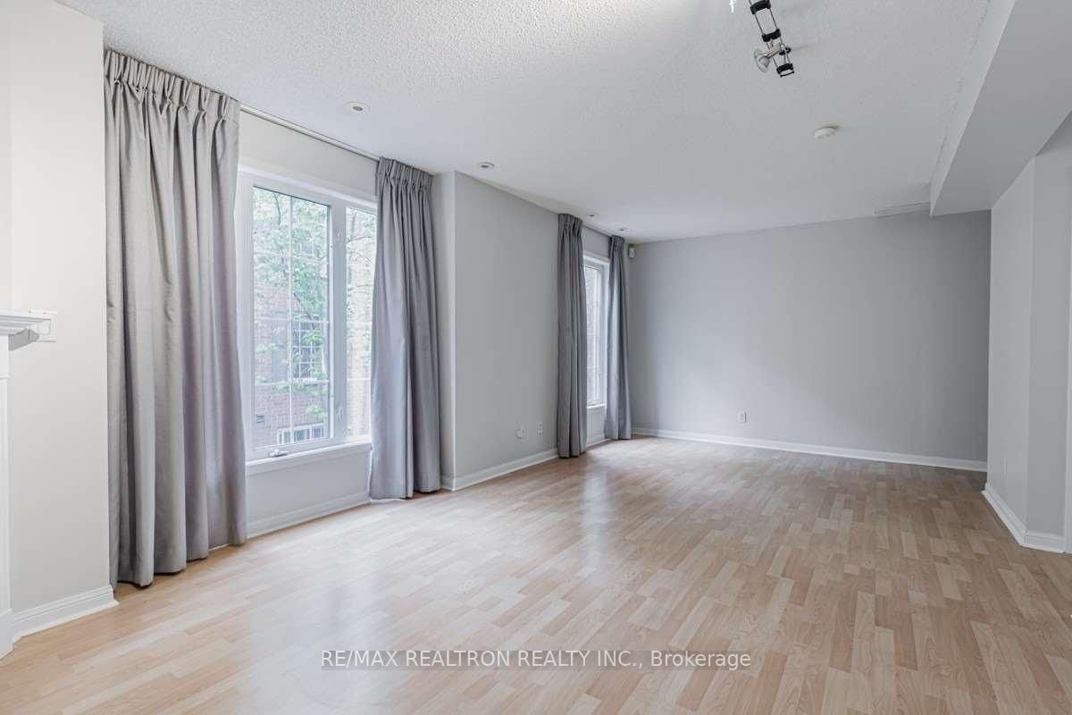 228-3 Everson Drive, Toronto, ON, photo 2