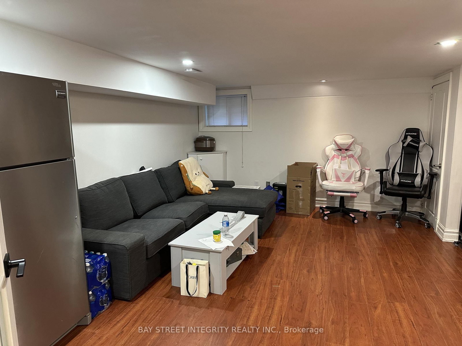 Lower-275 Estelle Avenue, Toronto, ON, photo 2