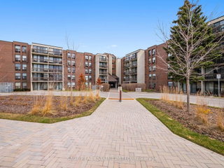 213E - 30 Fashion Roseway