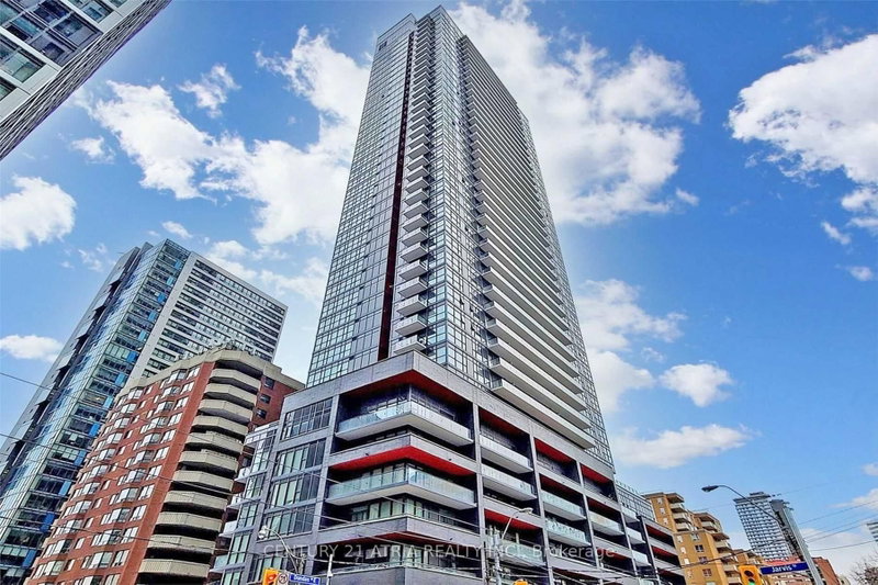 home for lease on 701-159 Dundas Street E