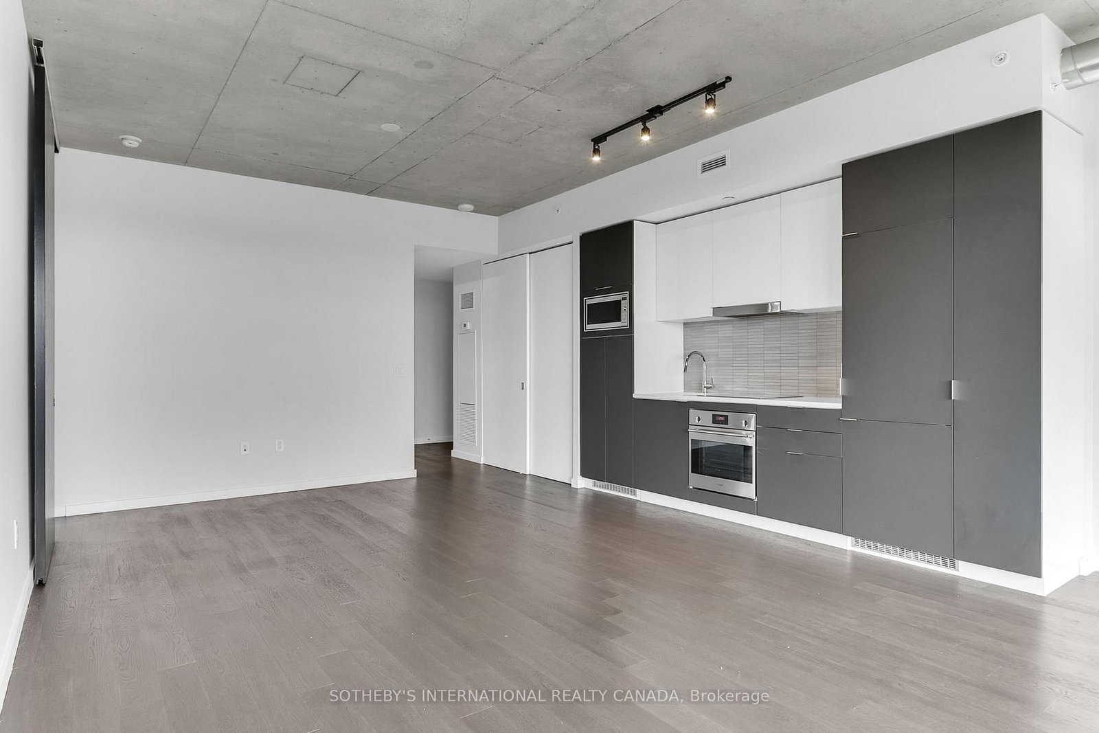 170 Bayview Avenue • #820 • Toronto, ON photo 14