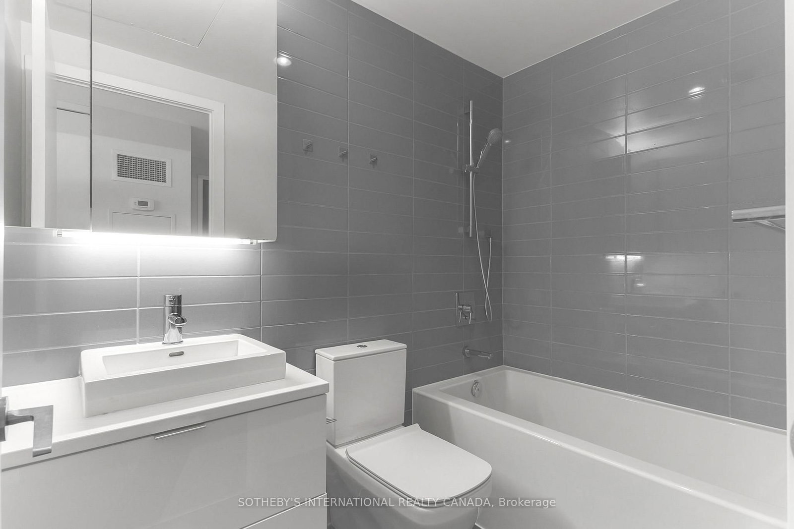 170 Bayview Avenue • #820 • Toronto, ON photo 24