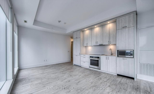 1812 - 470 Front Street W