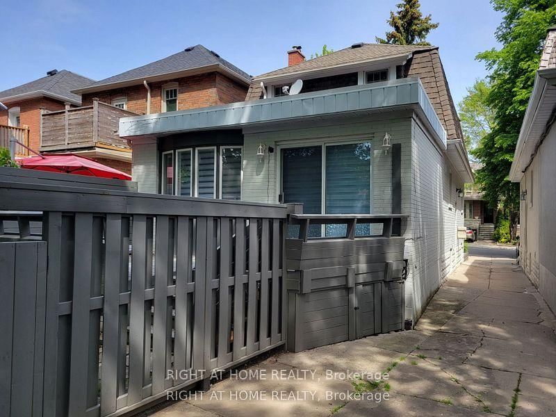 357 Old Orchard Grove, Toronto, ON, photo 3