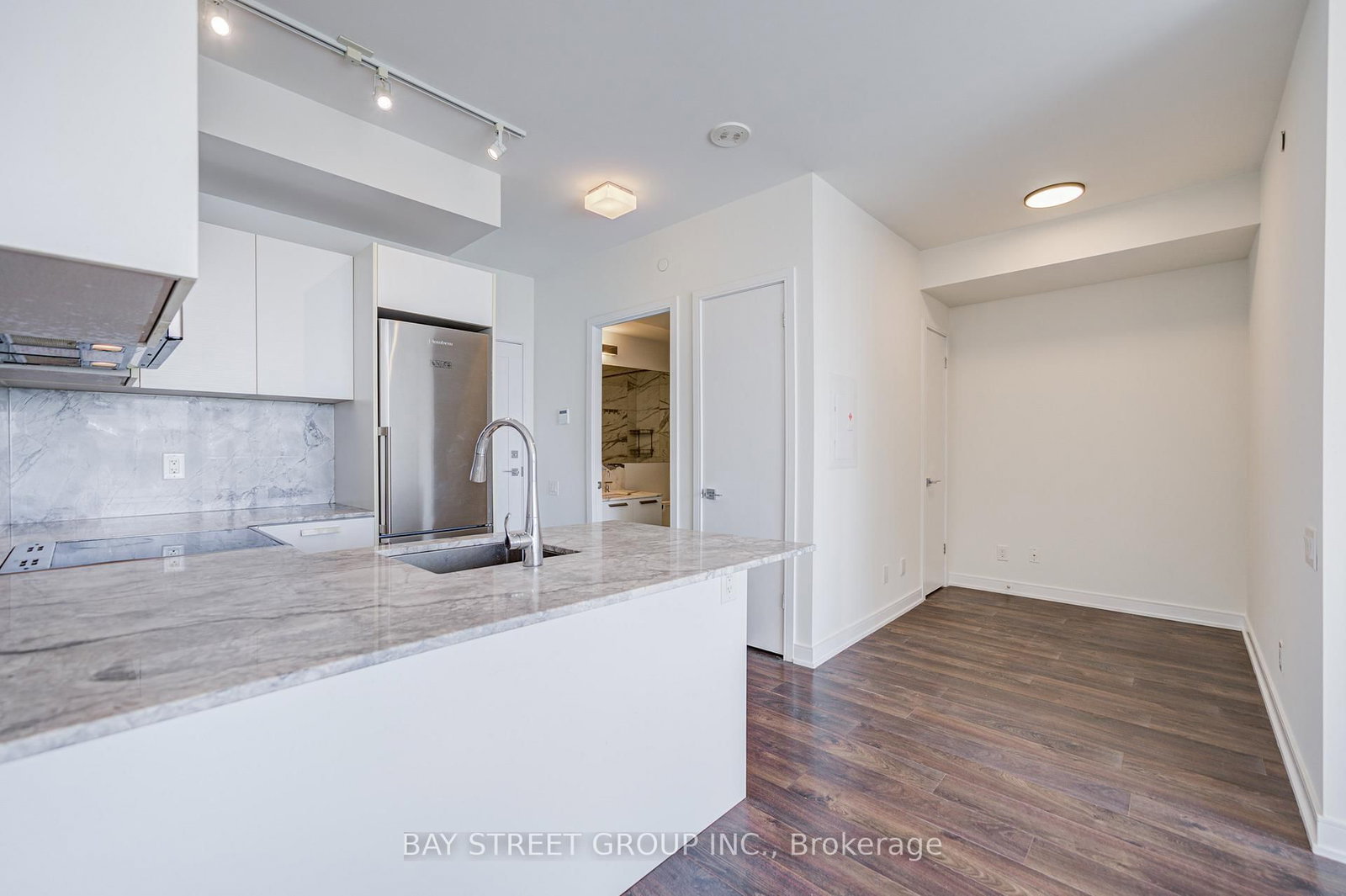 57 St. Joseph Street • #2706 • Toronto, ON photo 11