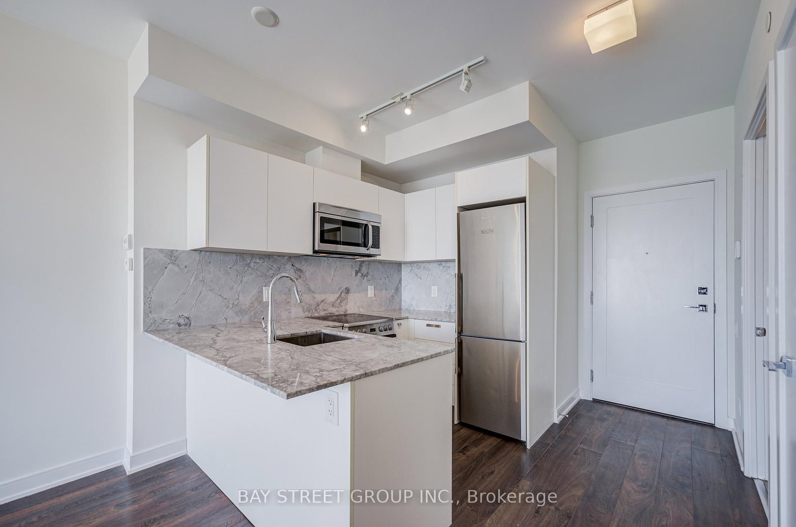 57 St. Joseph Street • #2706 • Toronto, ON photo 7