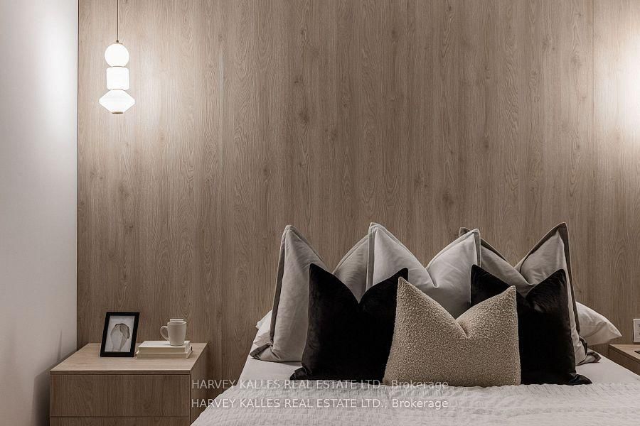 140 Harrison Street • Toronto, ON photo 13