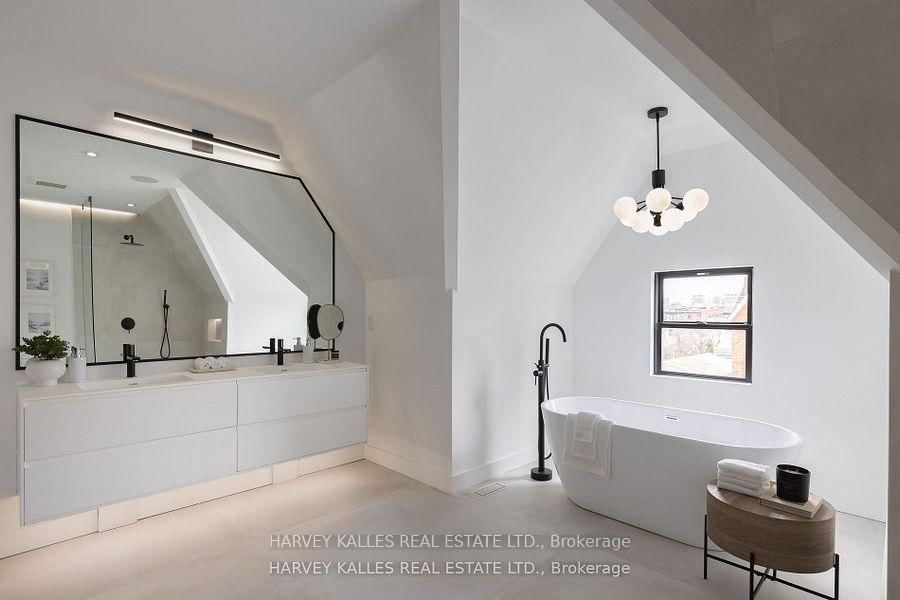 140 Harrison Street • Toronto, ON photo 14