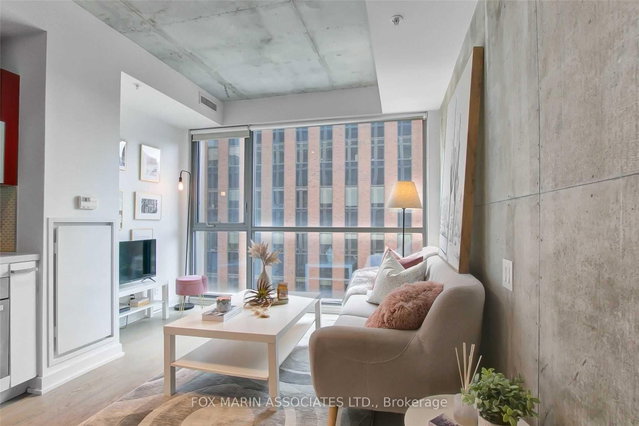 523 - 39 Brant Street