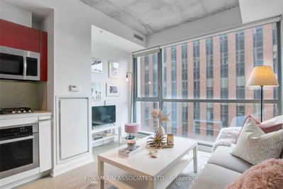 Unit 523 — 39 Brant Street — photo 3