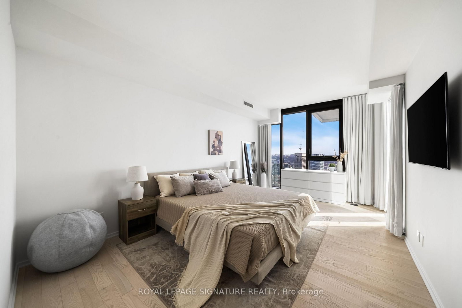 16 Bonnycastle Street • #4304 • Toronto, ON photo 18