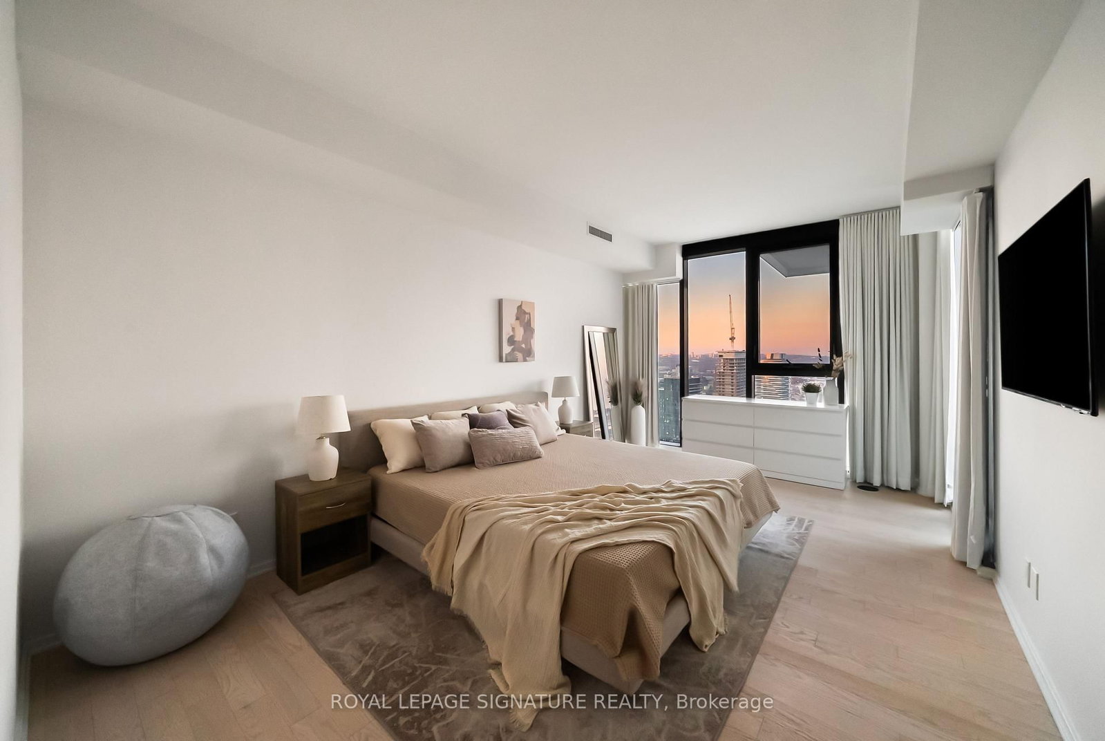 16 Bonnycastle Street • #4304 • Toronto, ON photo 19