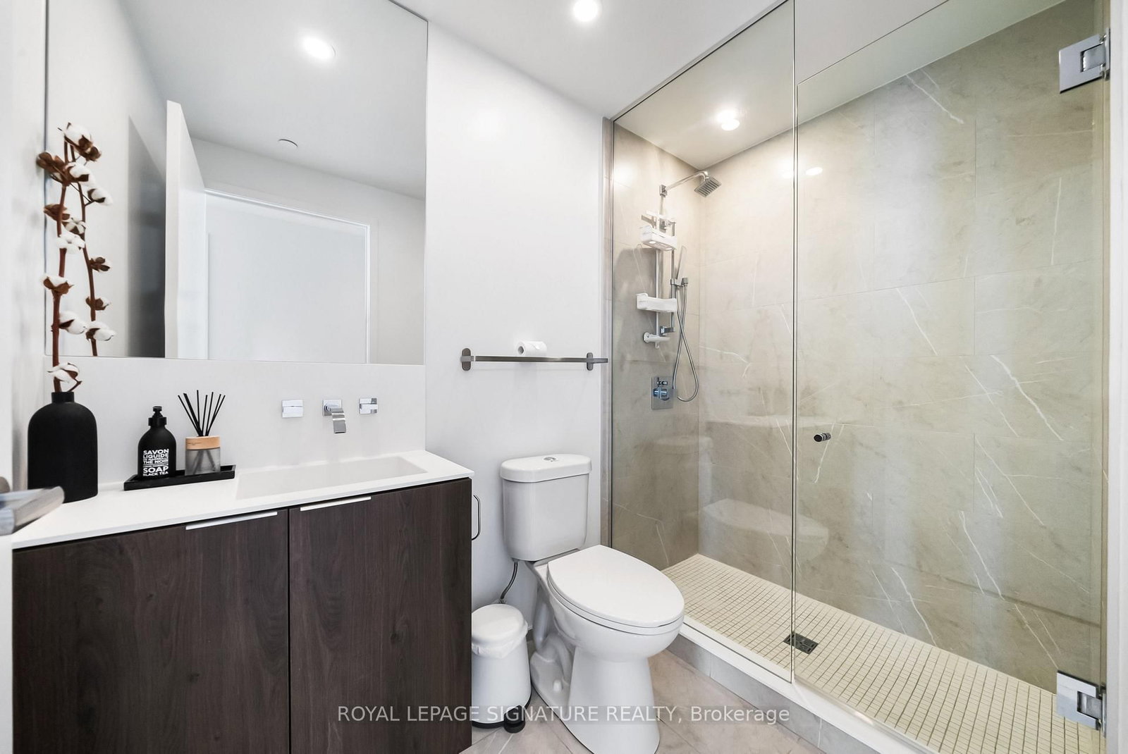 16 Bonnycastle Street • #4304 • Toronto, ON photo 28
