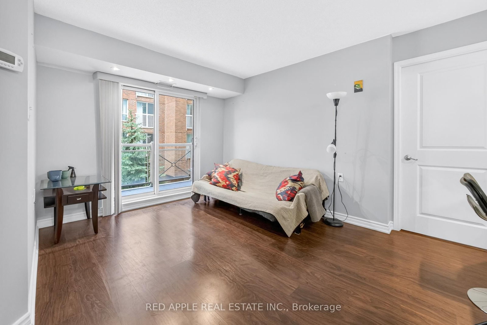 872 Sheppard Toronto,ON M3H 5V5 — Photo 14