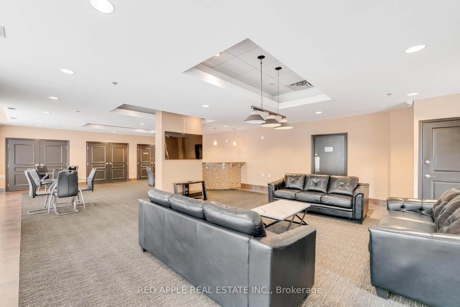 872 Sheppard Toronto,ON M3H 5V5 — Photo 36