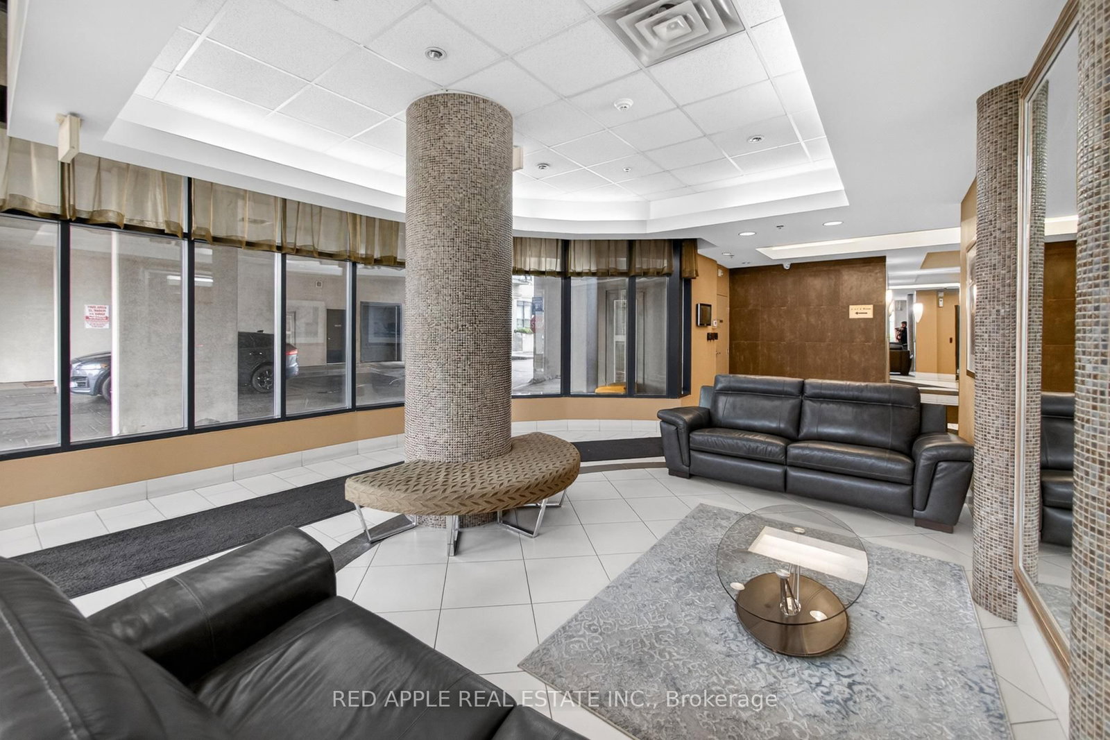 872 Sheppard Toronto,ON M3H 5V5 — Photo 6