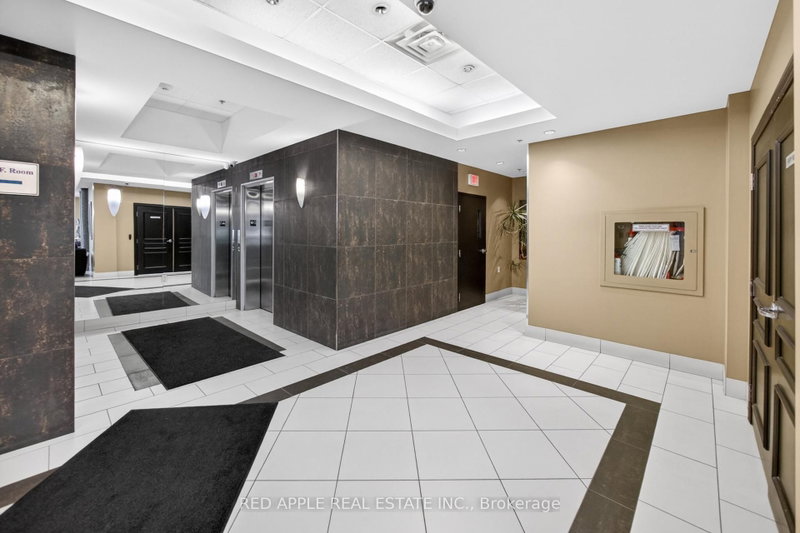 872 Sheppard Toronto,ON M3H 5V5 — Photo 9