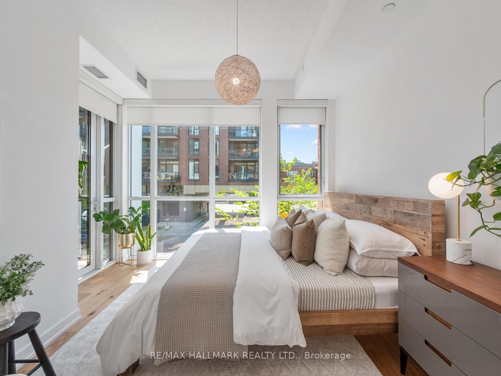 130 St David Street • Toronto, ON photo 28