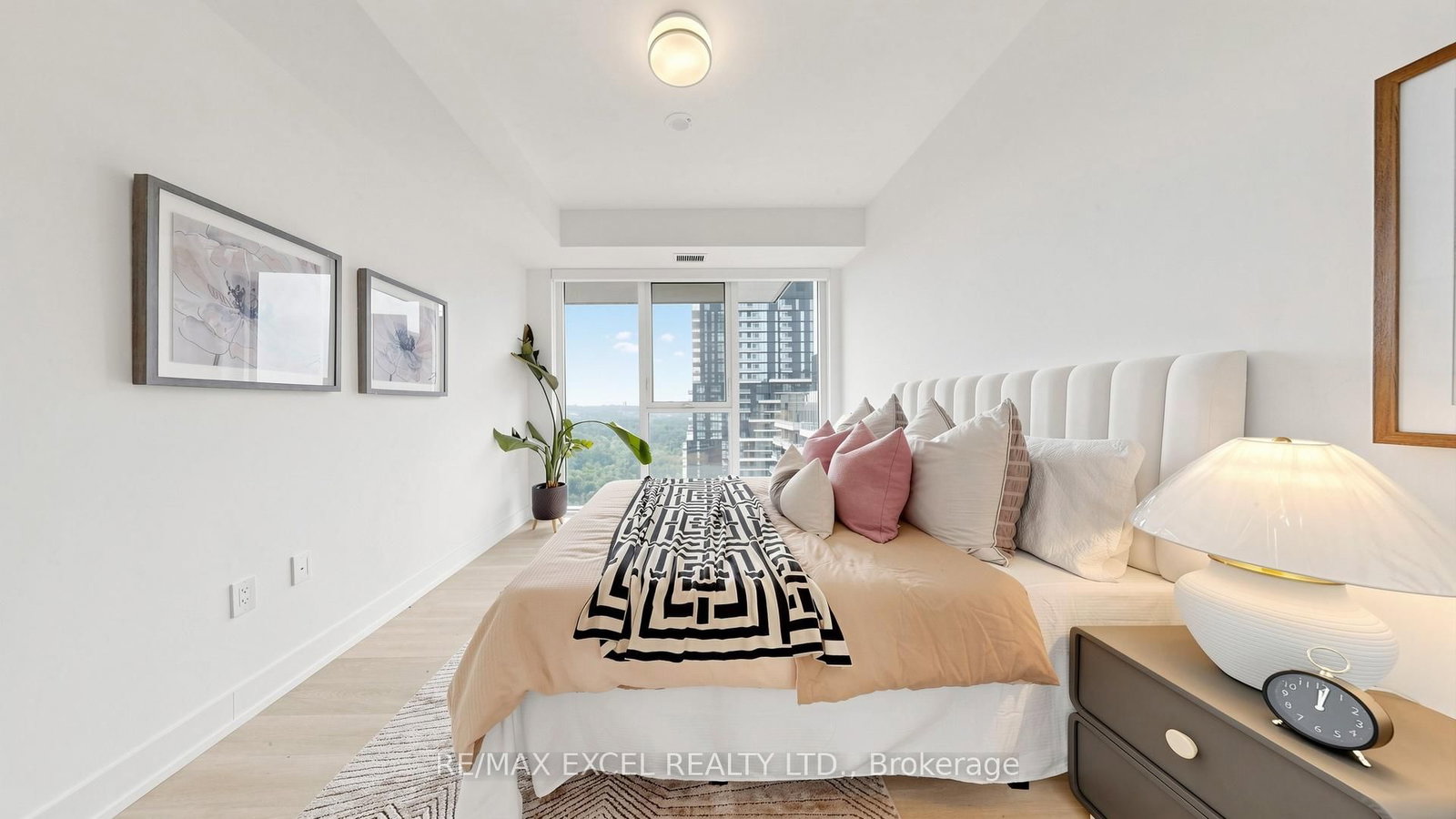 30 Inn on the park Drive • #3010 • Toronto, ON photo 19