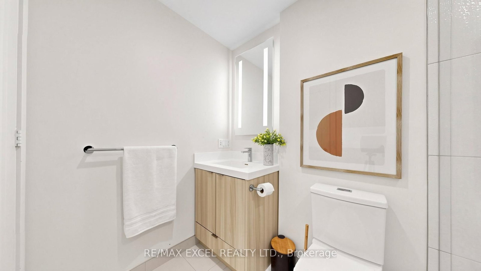 30 Inn on the park Drive • #3010 • Toronto, ON photo 23