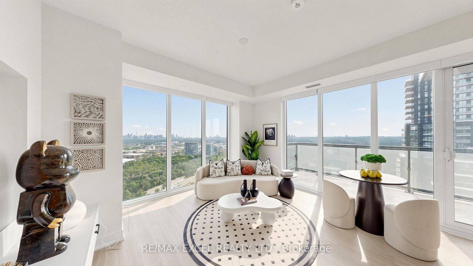 30 Inn on the park Drive • #3010 • Toronto, ON photo 6