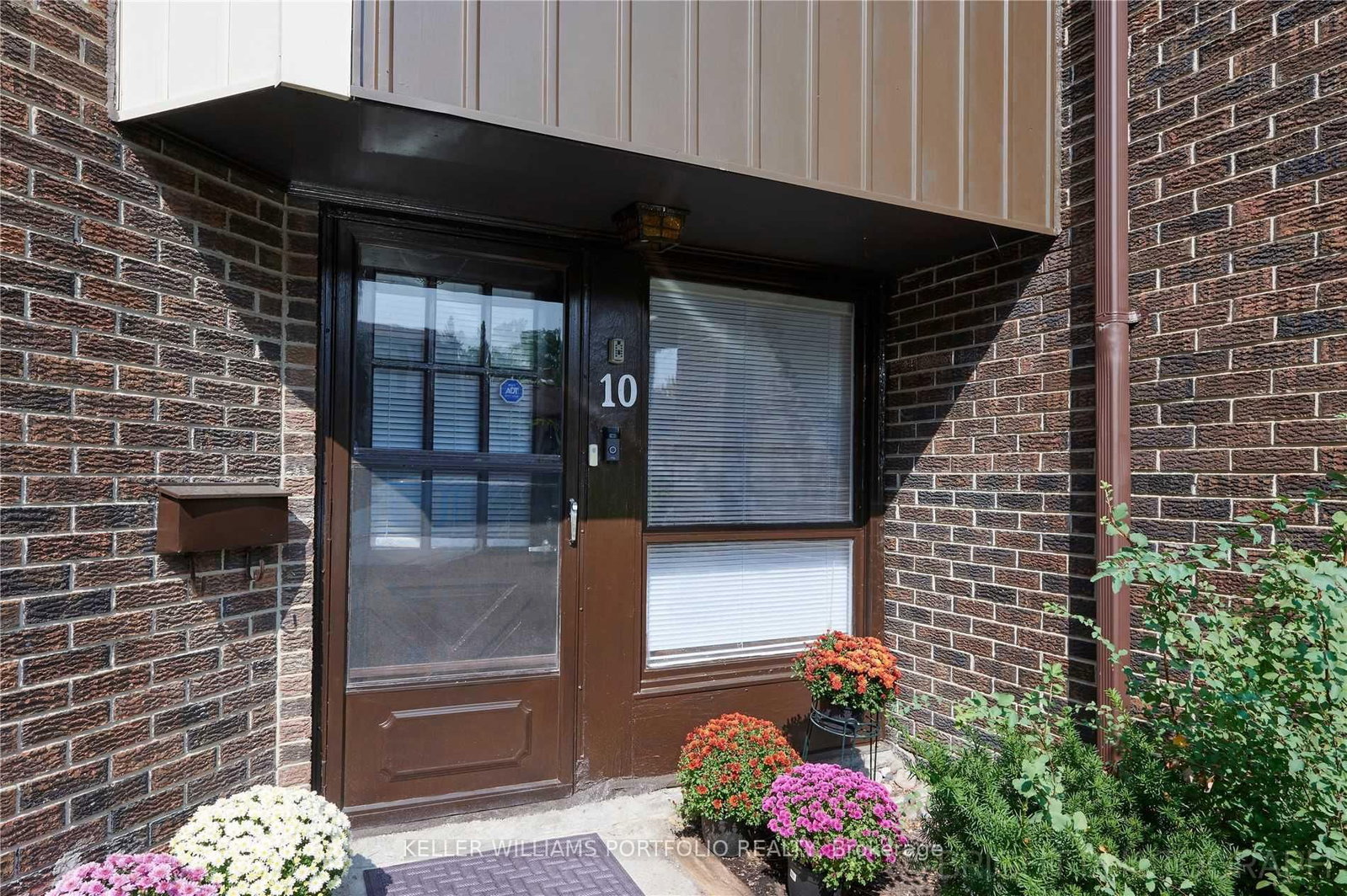 10 Lofty Hill Way, Toronto, ON, photo 2