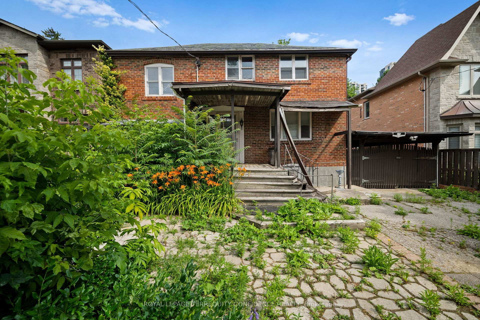 66 Burndale Avenue • Toronto, ON photo 11